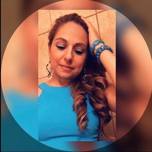 Meet your Posher, Eva